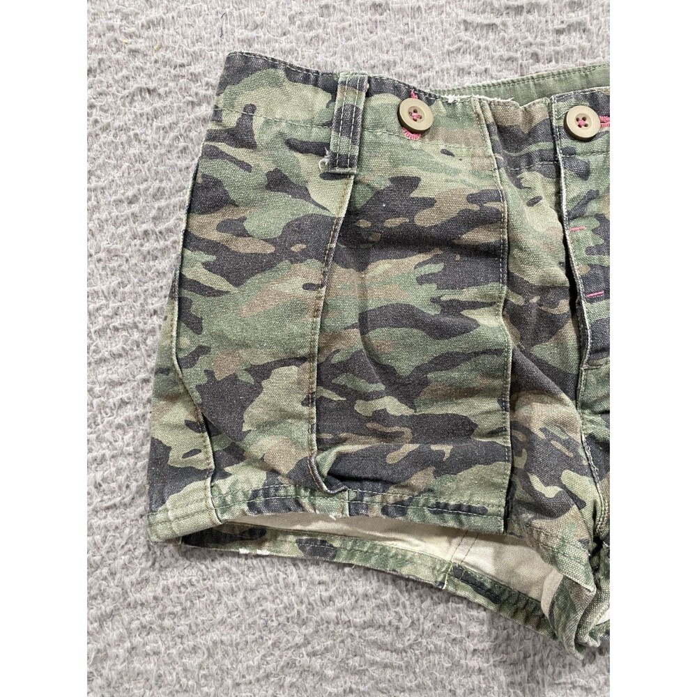 Free People Shorts Womens Size 6 Camo Button Fly Denim Pockets Shorties - Picture 2 of 13